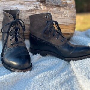 Wolverine Women's 1000 Mile Boot Leather 7.5 Medium